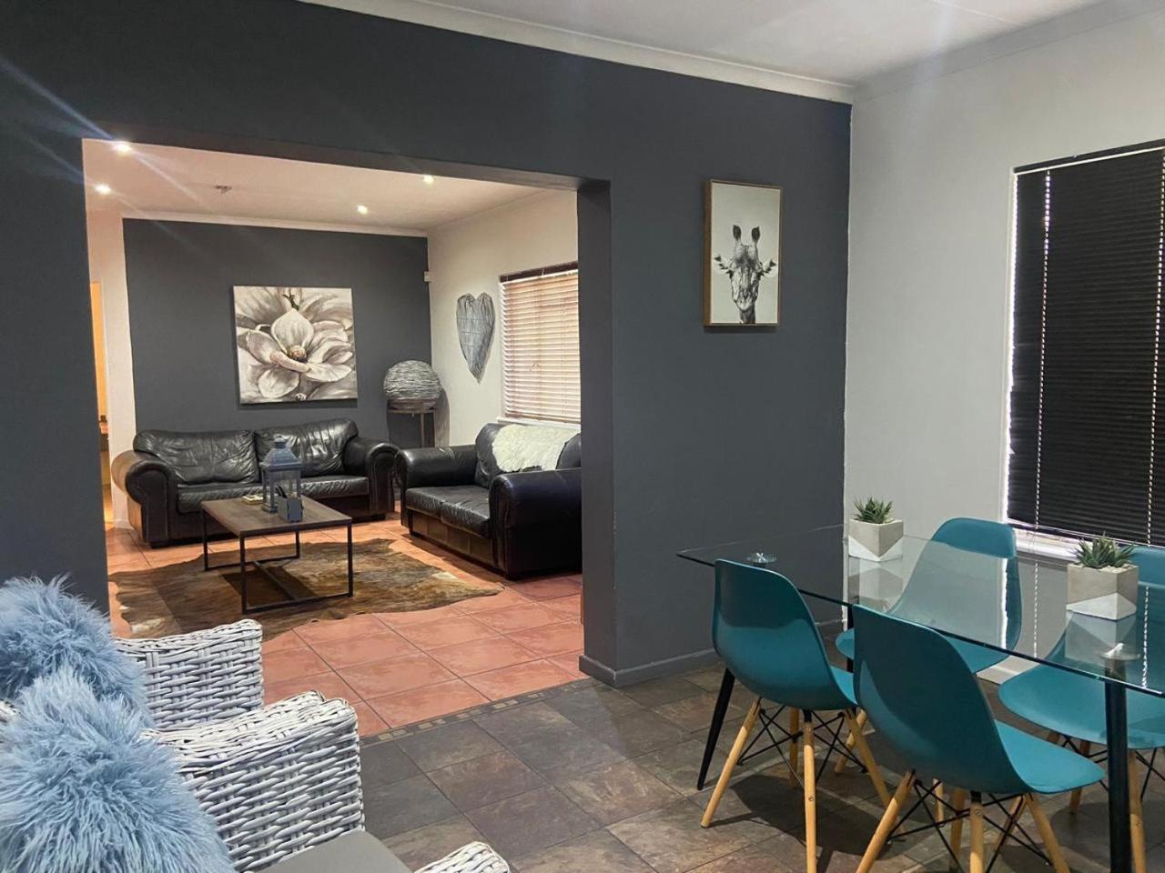 Karoo Heart Apartment Beaufort West Exterior foto