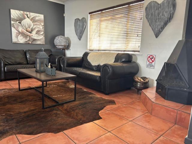 Karoo Heart Apartment Beaufort West Exterior foto